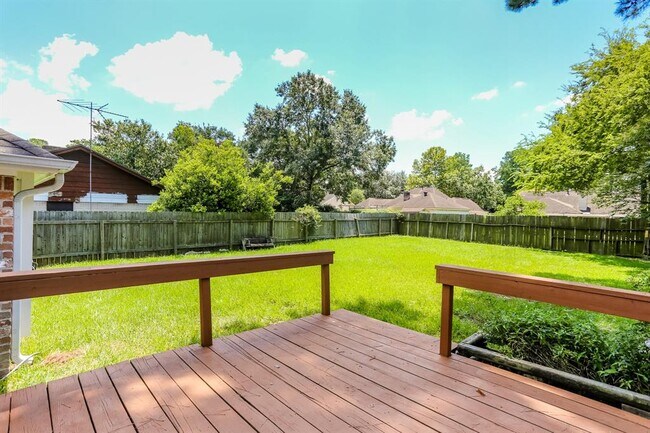 Building Photo - 8215 Wimbledon Ln