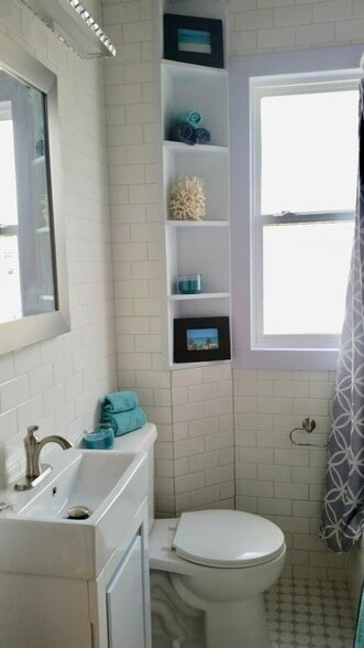 Building Photo - 224 N Dewey St