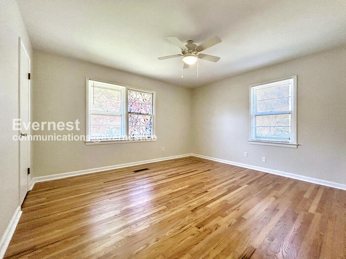 Building Photo - 4542 Carter Rd