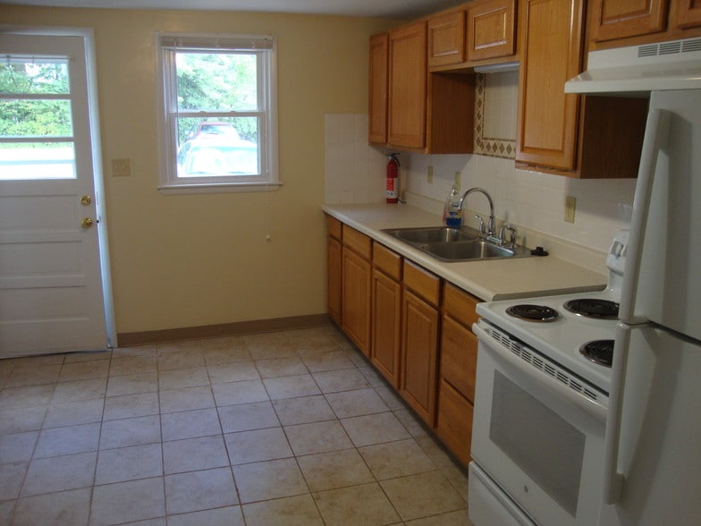 Kitchen, Entryway on Left - 704 Charlotte Ave