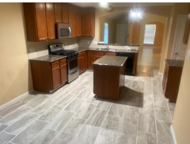 Building Photo - 2335 Seahorse Bend Dr