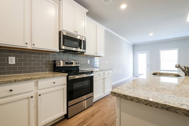 Building Photo - 5350 Fox Den Rd