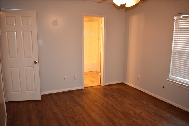 Building Photo - 5314 Tallowpine Terrace
