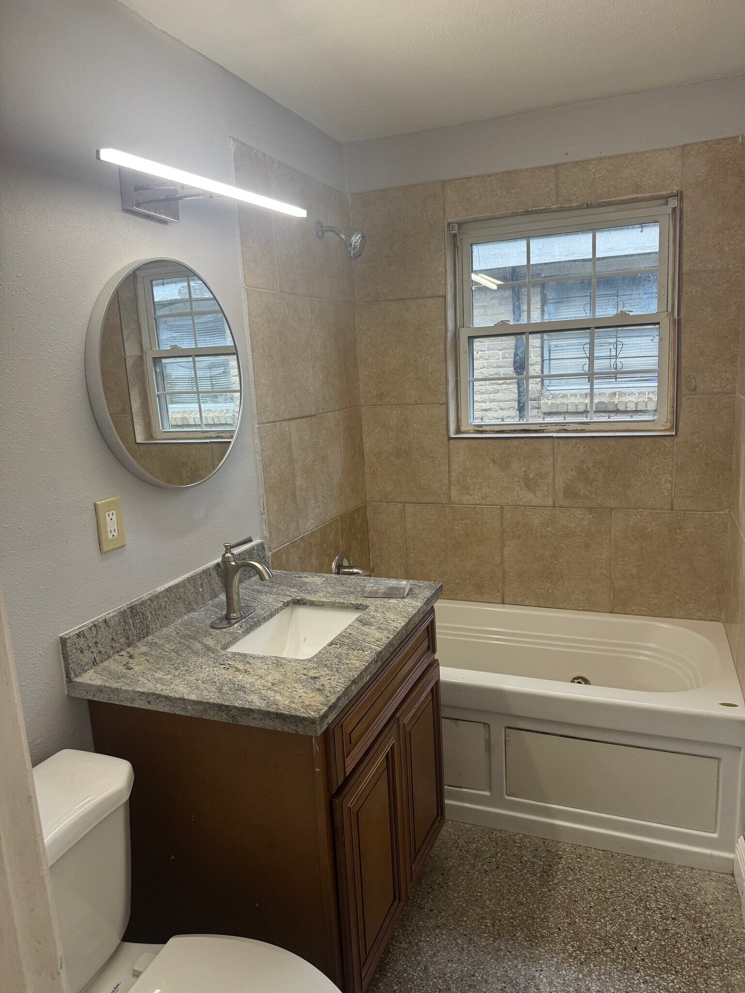 Building Photo - 3336 De Armas St