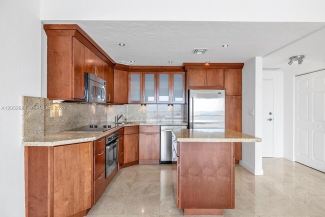 Building Photo - 2451 Brickell Ave