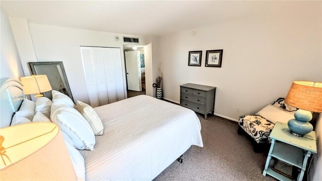 Building Photo - 4822 Ocean Blvd