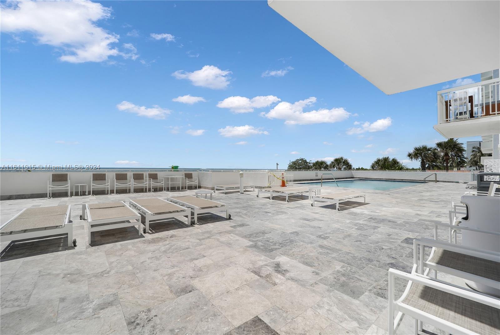 Building Photo - 401 Ocean Dr