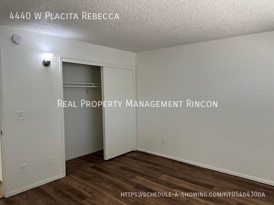 Building Photo - 4440 W Placita Rebecca