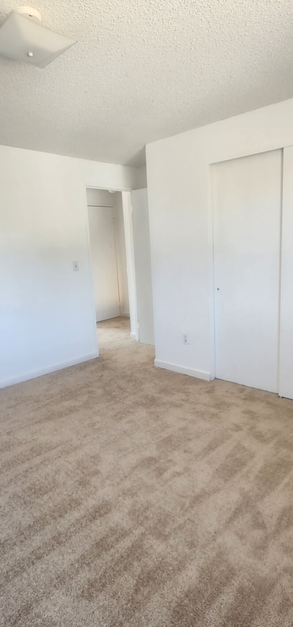 Bedroom - 4304 S Cedar St