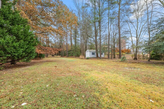 Building Photo - 117 Crazy Horse Trail