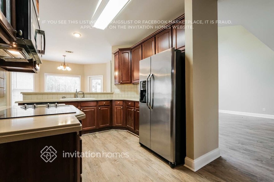 Building Photo - 1001 Jordan Rd