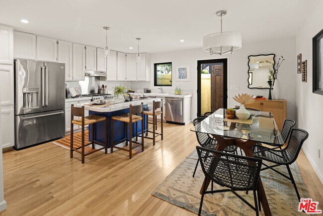 Building Photo - 2613 5th St