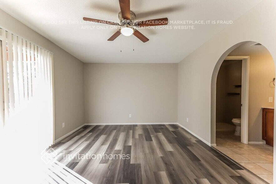 Building Photo - 5319 W Mescal St