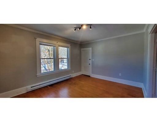 Building Photo - 16 Gardner St