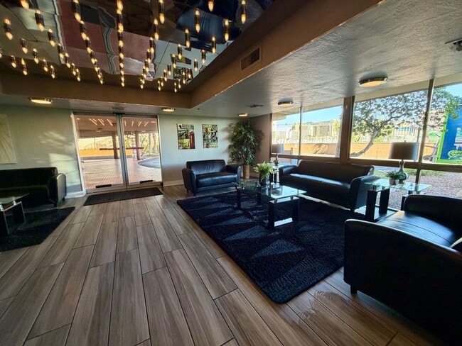 Building Photo - Gorgeous 2bedroom with amazing city views!