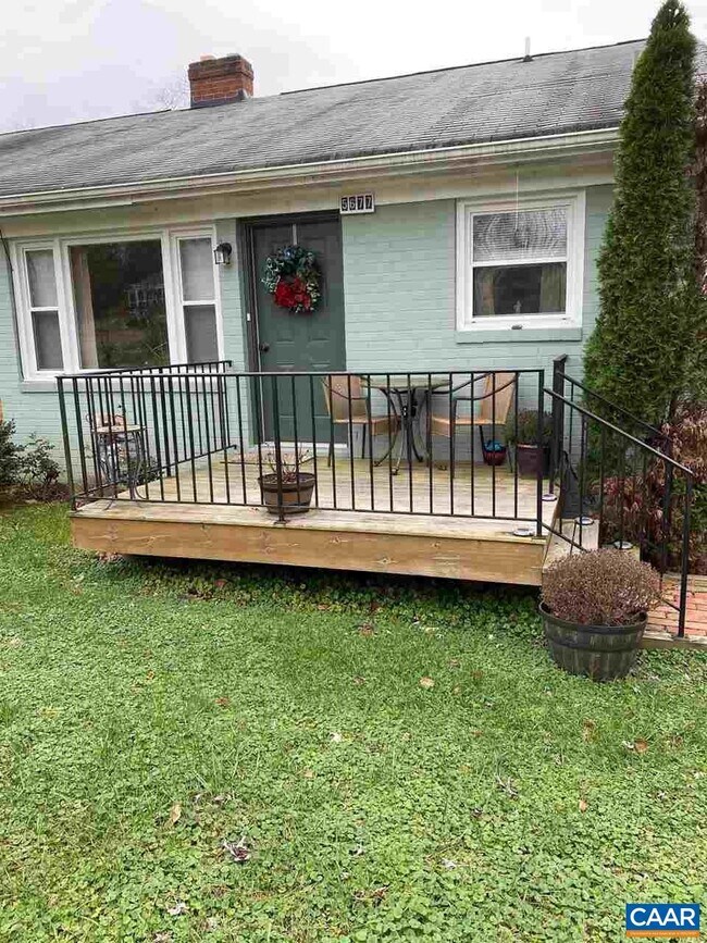 Primary Photo - 5677 Myrtle St