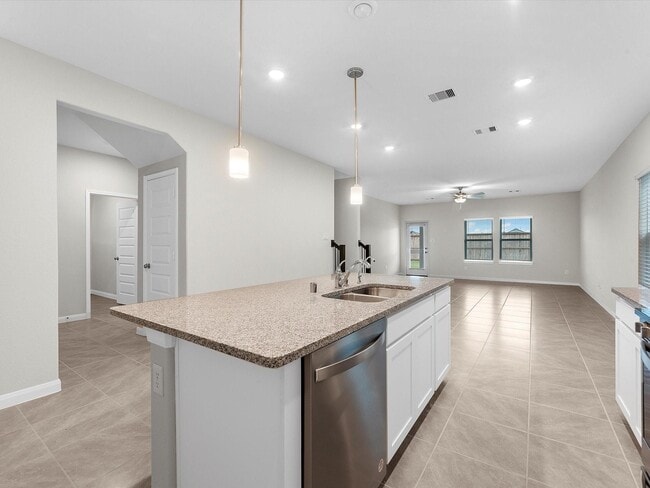 Building Photo - 1211 Rosemead Dr