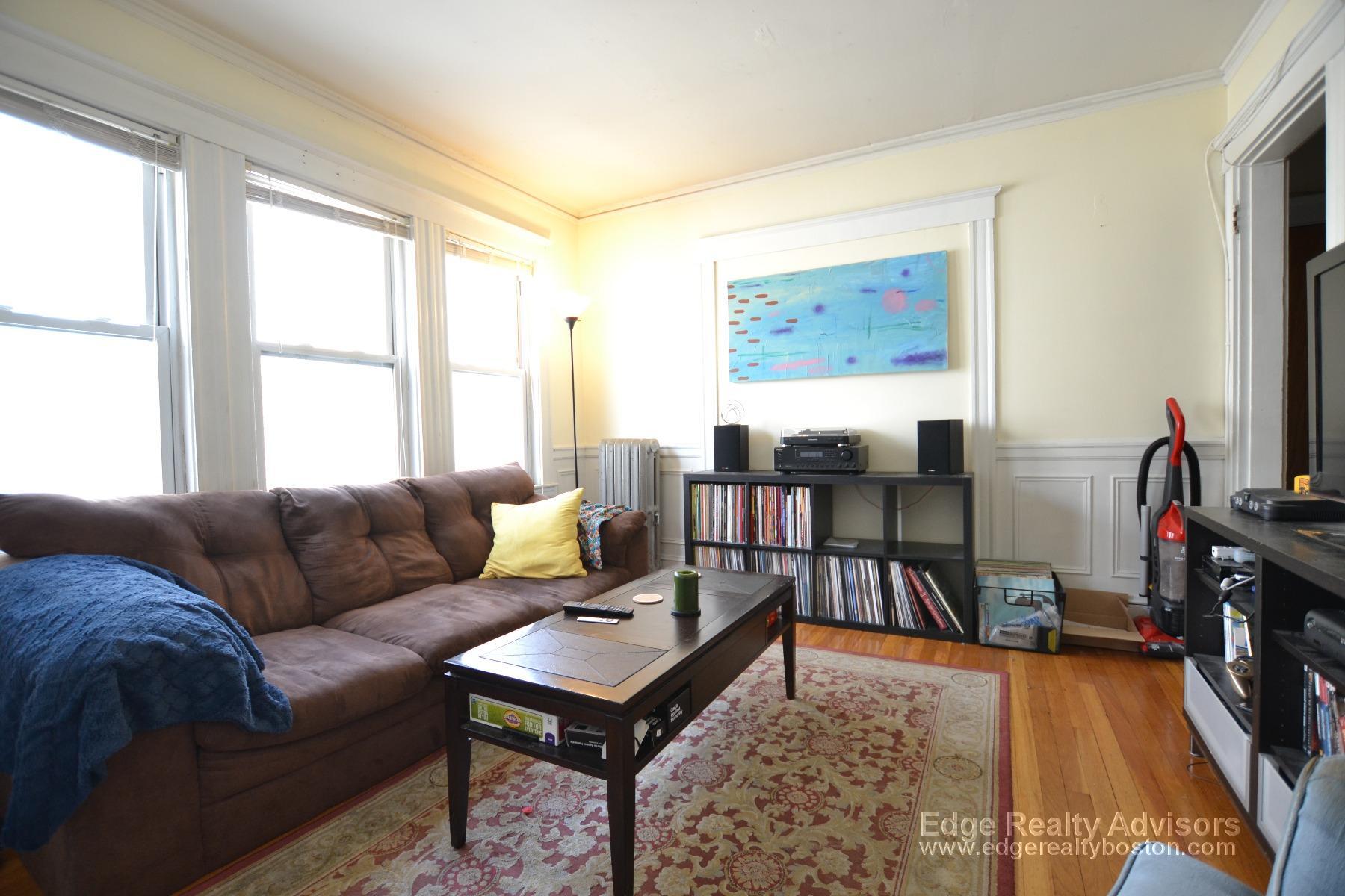 Building Photo - 20 Claymoss Rd