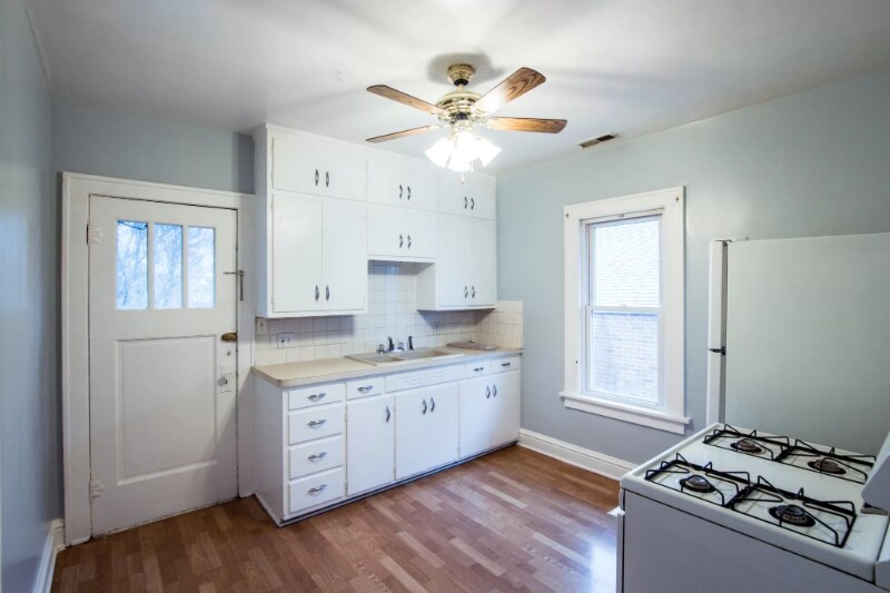 Building Photo - 511 W Marion St