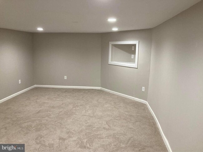 Building Photo - 45554 Fore Edwards Ct