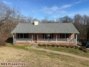 Building Photo - 4520 Ventura Dr