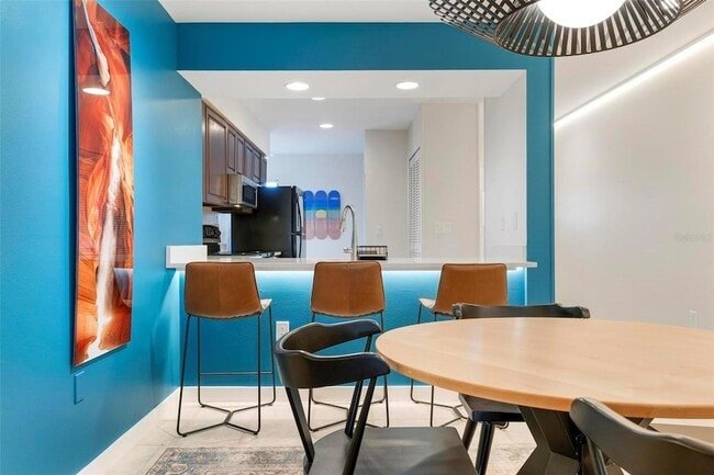 Building Photo - 5797 Avista Dr