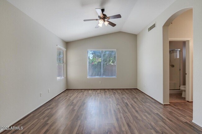 Building Photo - 7409 W Crest Ln