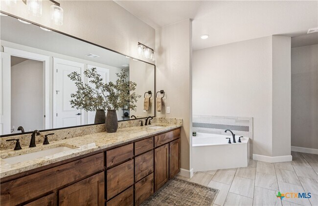 Building Photo - 3015 Whitetail Trail