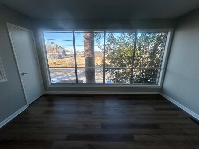 Building Photo - 1017 Leaphart St