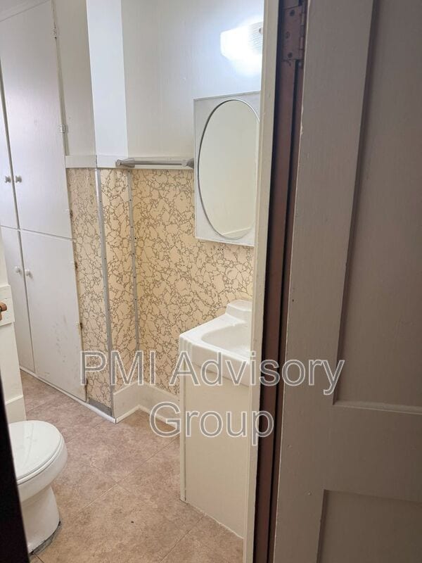 Building Photo - 1018 SW 22nd St