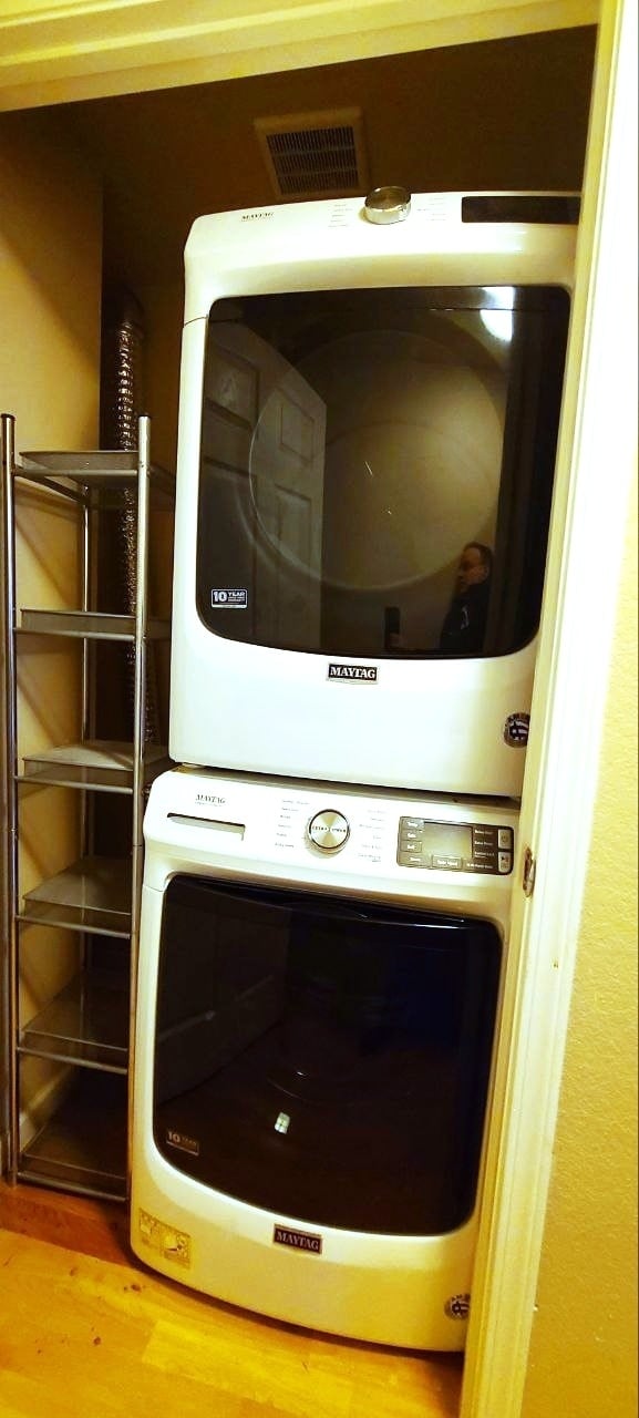 Laundry - 13454 95th Ave NE