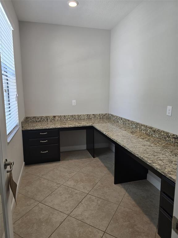 Building Photo - 4335 Mount Bandon Dr