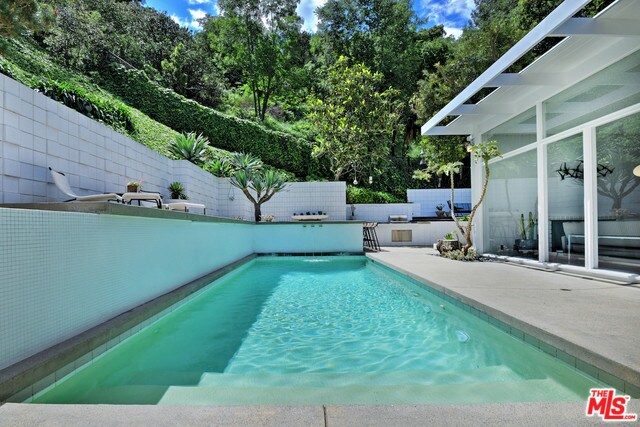 Building Photo - 3433 Shernoll Pl