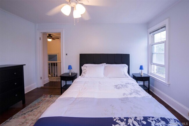 Building Photo - 128 Lakeview Ave