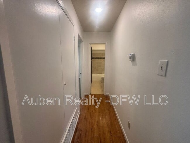 Building Photo - 1510 Blackwell Dr