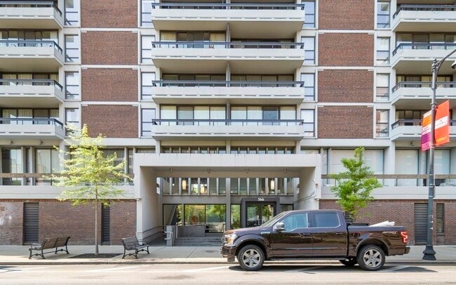 Building Photo - 566 Commonwealth Ave