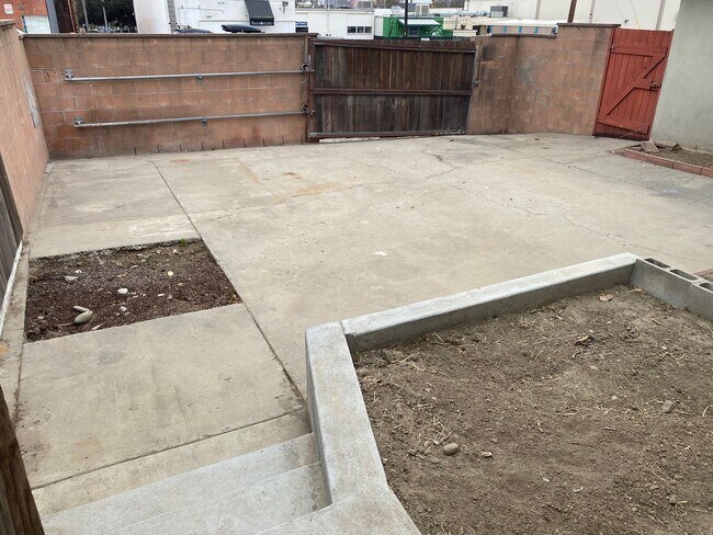 Building Photo - SanLuisProperties