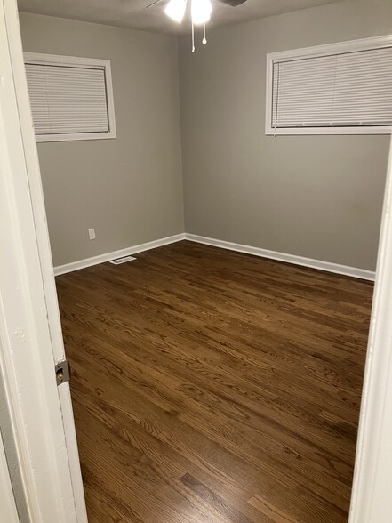 Building Photo - 1821 Lark Bunting Ln