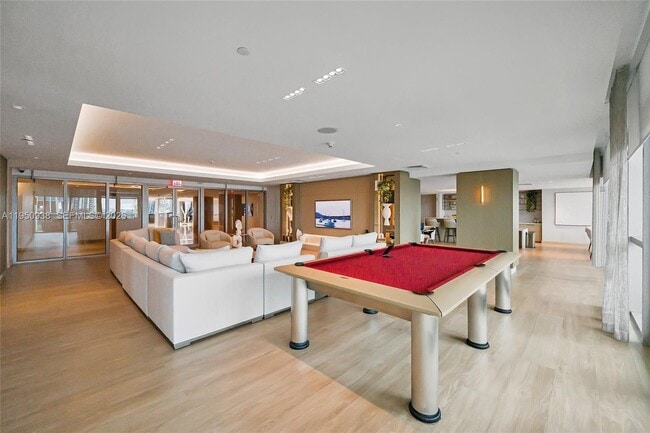 Building Photo - 900 Biscayne Blvd