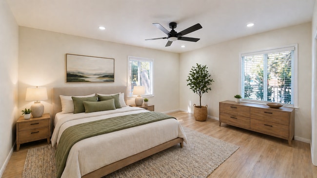 Interior Photo - 5920 Benner St