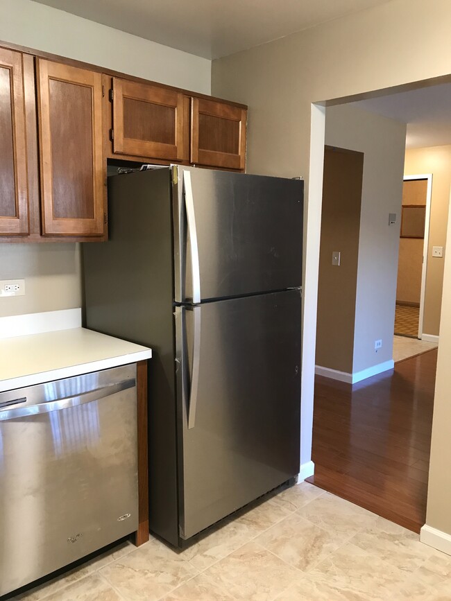 Building Photo - 7010 Newport Dr