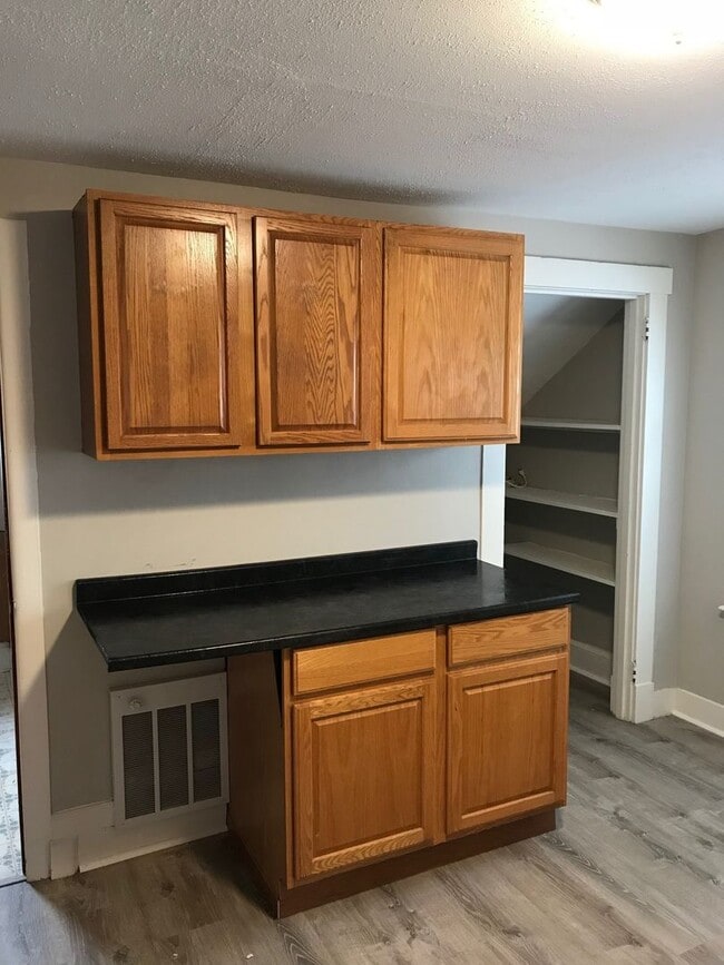 Building Photo - 51 Pearl St