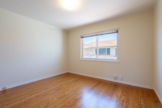 Building Photo - 3834 Colegrove St