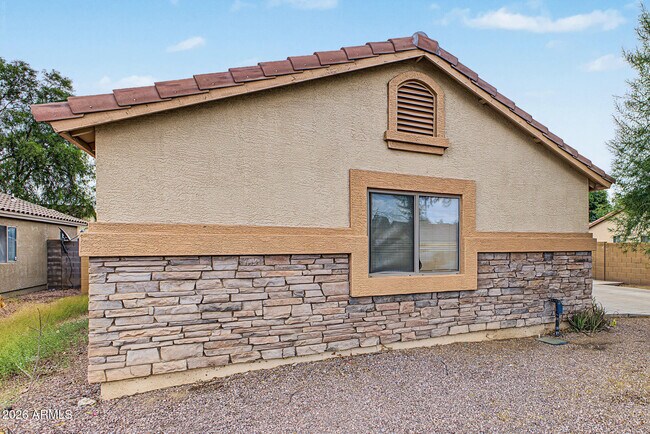Building Photo - 3015 N 84th Dr