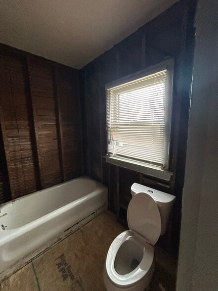 Building Photo - 5515 Alcott Ave