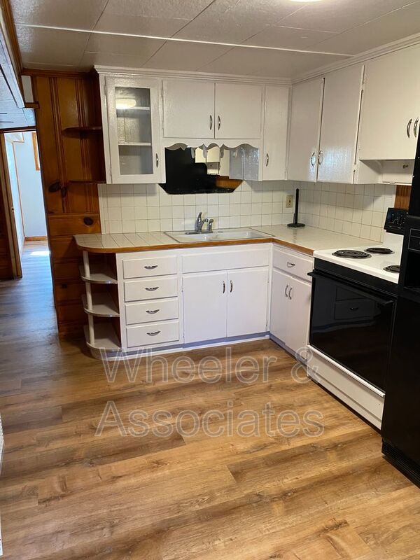 Building Photo - 784 E 450 S
