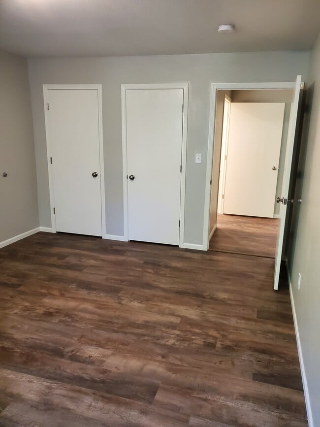 Building Photo - 2322 College St