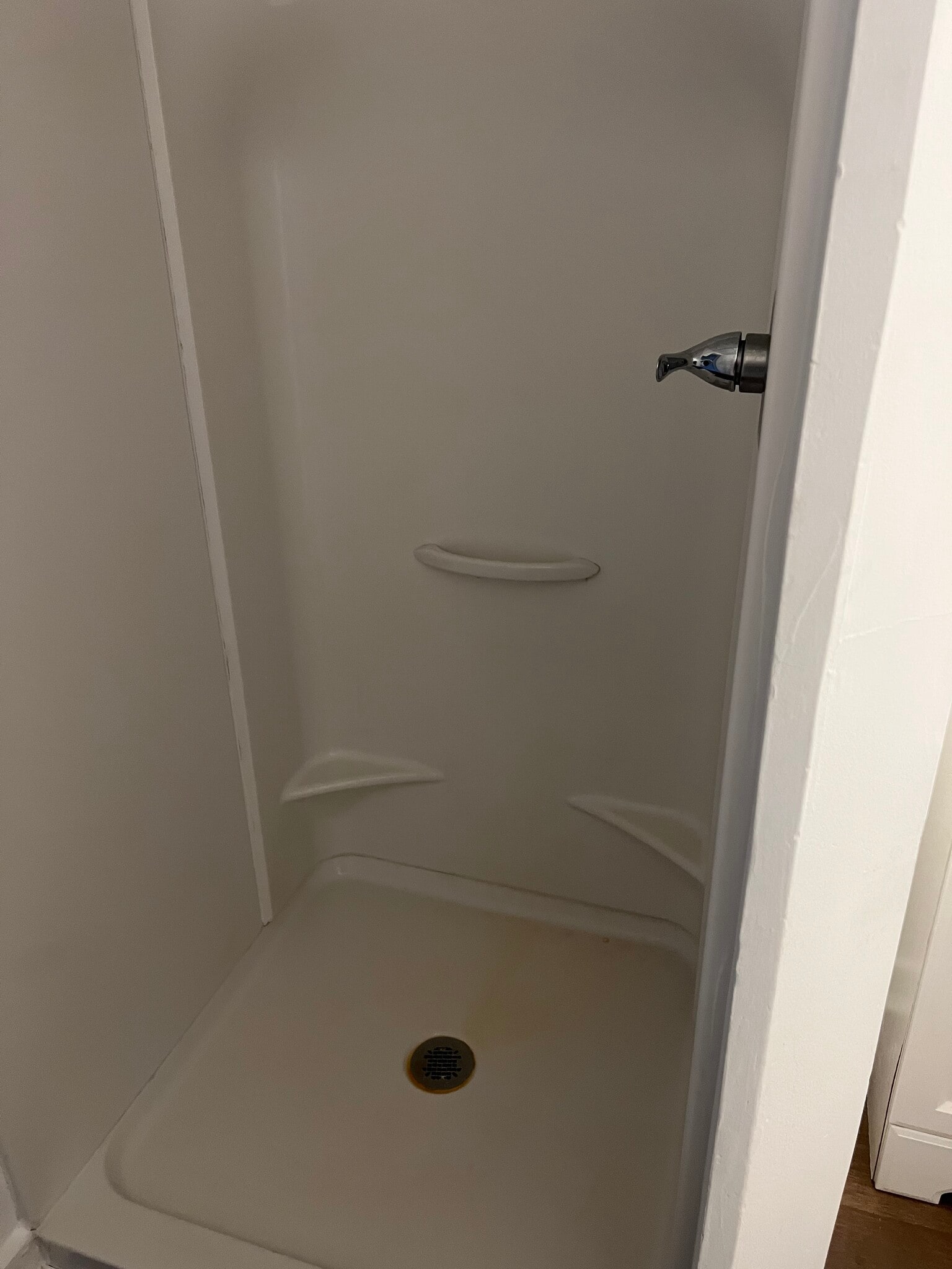 Bathroom - 18 First St