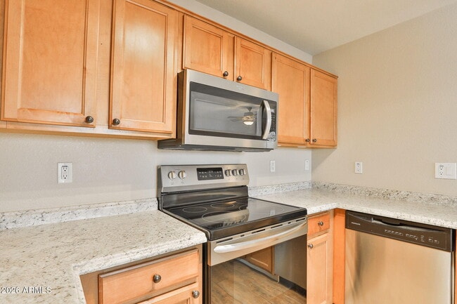 Building Photo - 17420 W Calavar Rd