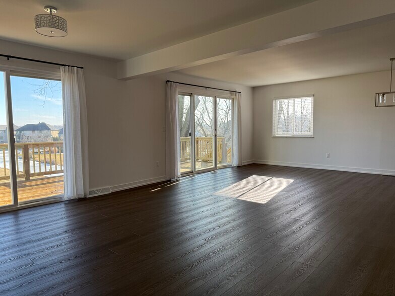 Building Photo - 3506 Moberly Dr